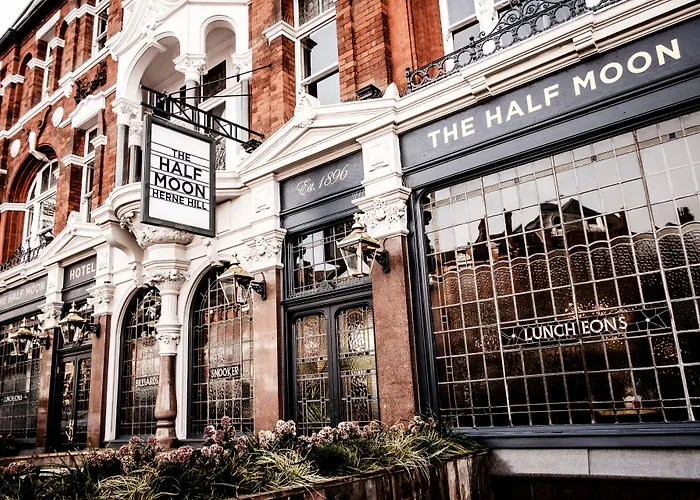 Half MoonHotel Londra